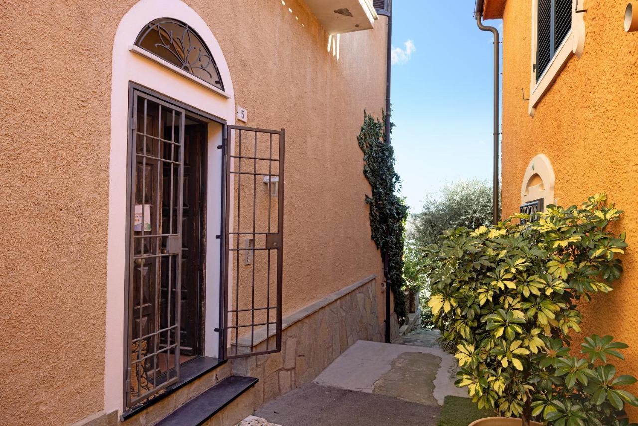 Residenza Stoechas White Apartamento Albenga Exterior foto