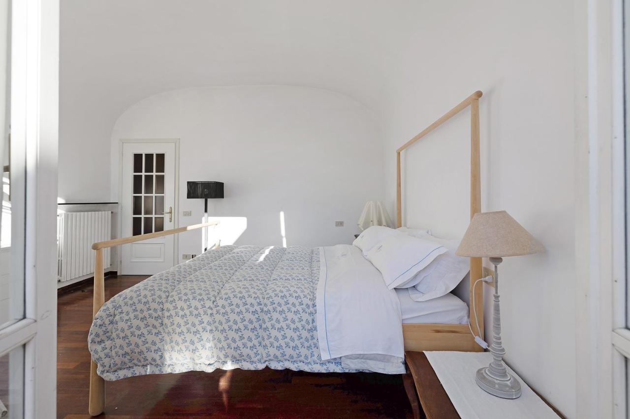 Residenza Stoechas White Apartamento Albenga Exterior foto