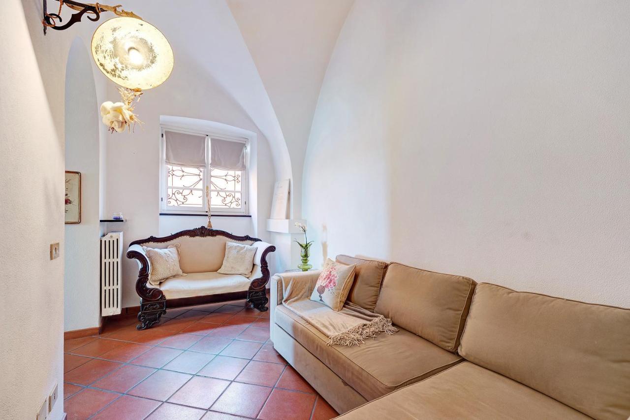 Residenza Stoechas White Apartamento Albenga Exterior foto